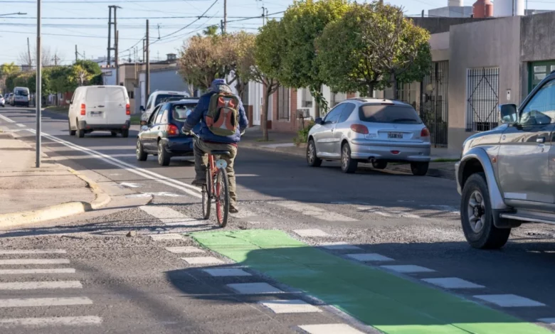 La Municipalidad de San Nicolás demarca ciclovías para brindar seguridad y acceso ágil al centro. Promovemos el uso de bicicletas y una vida saludable