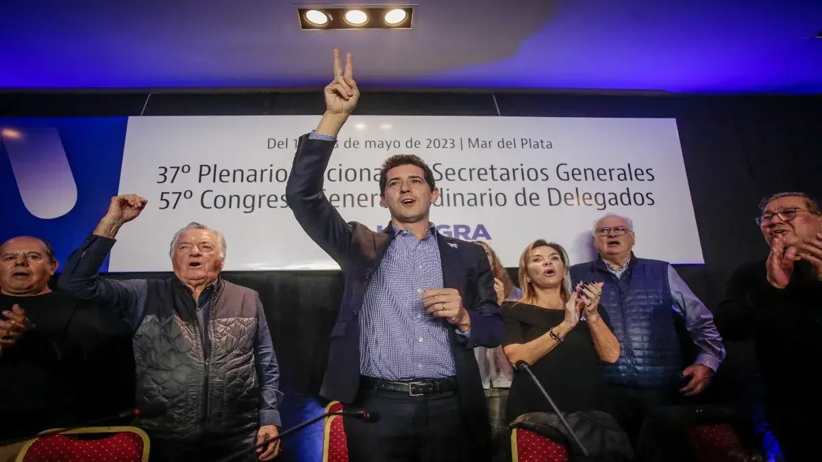 Sindicalismo argentino se divide entre apoyo a De Pedro y espera por definición de Massa