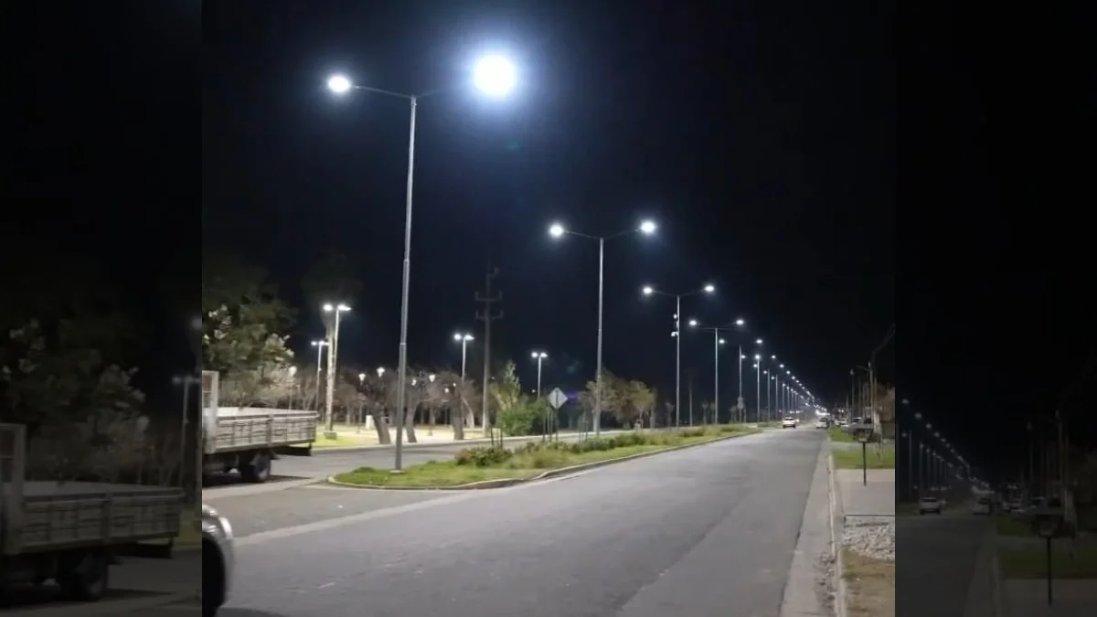 Santiago Passaglia destaca los beneficios de la iluminación LED en La Emilia